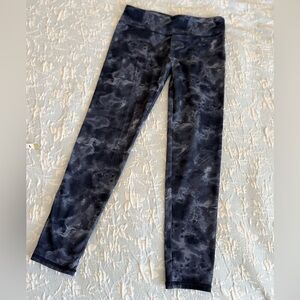 Threads 4 Thought Kids Marble-Effect Leggings in Gray